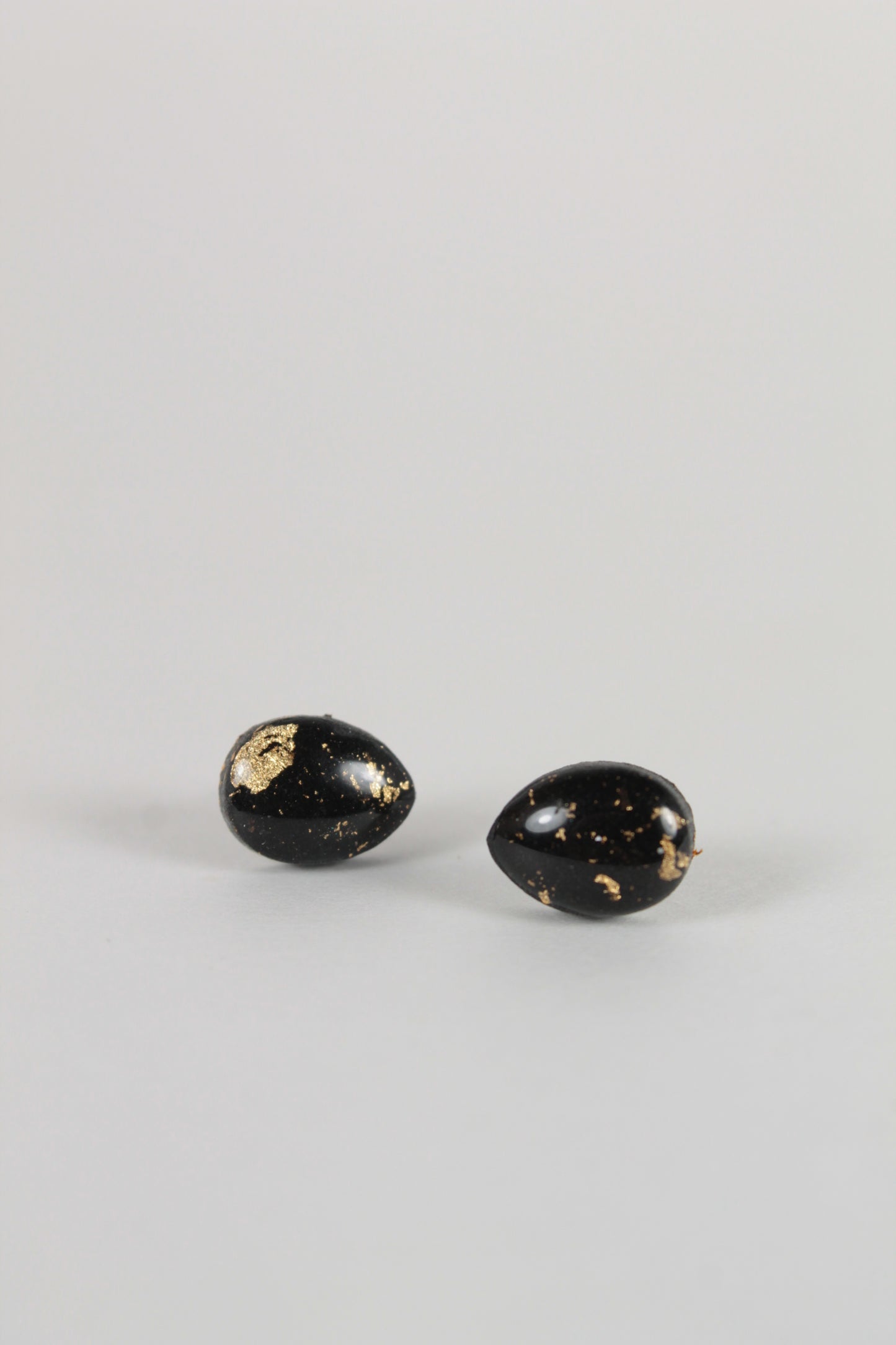 Black and Gold Teardrop Studs