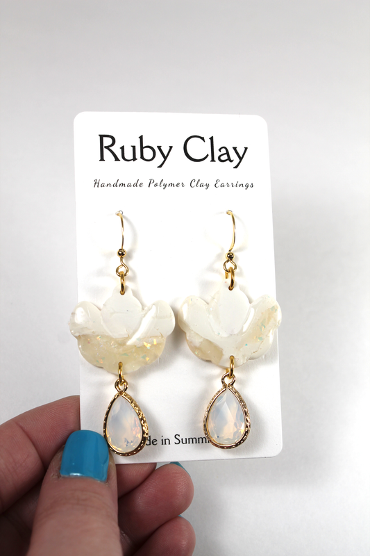 Opal Flowers w/ Pearl