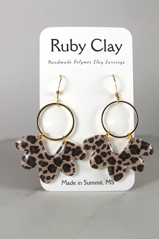 Leopard Flutter w/ Gold Circle