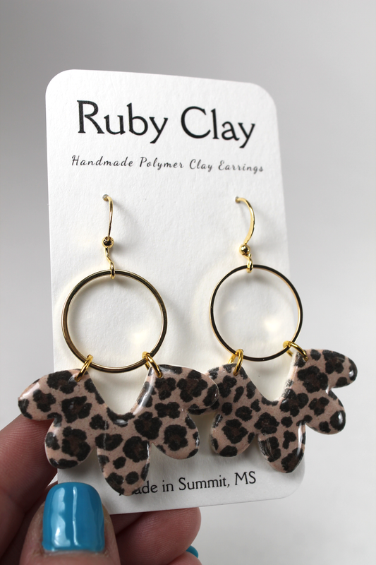 Leopard Flutter w/ Gold Circle